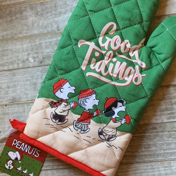 Peanuts Snoopy Oversized Oven Mittt+ towel - Picture 5 of 6